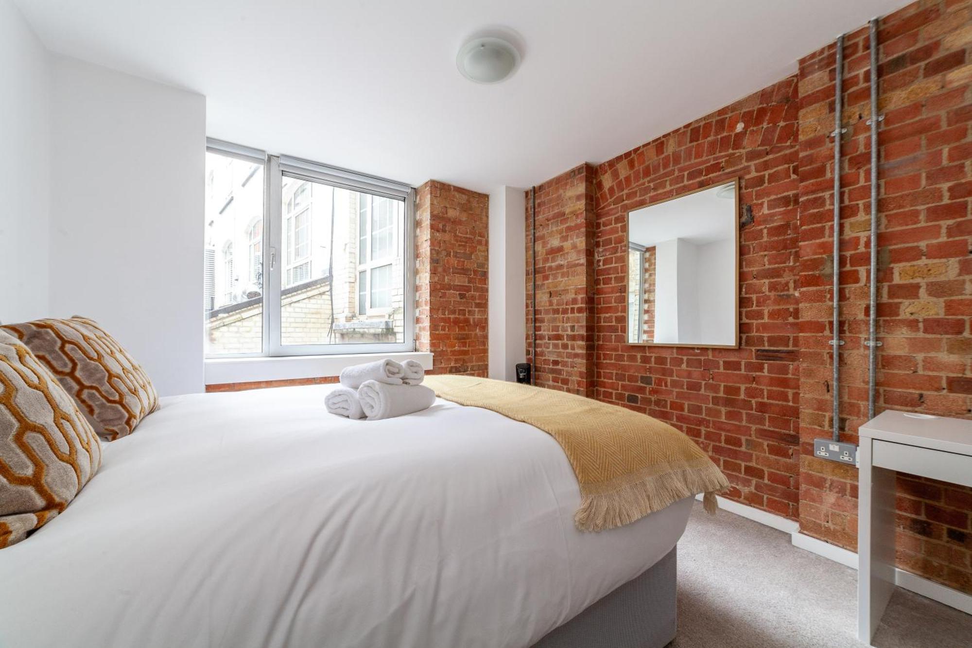 Elegance & Chic Design - 2-Bedroom Haven Londen Buitenkant foto