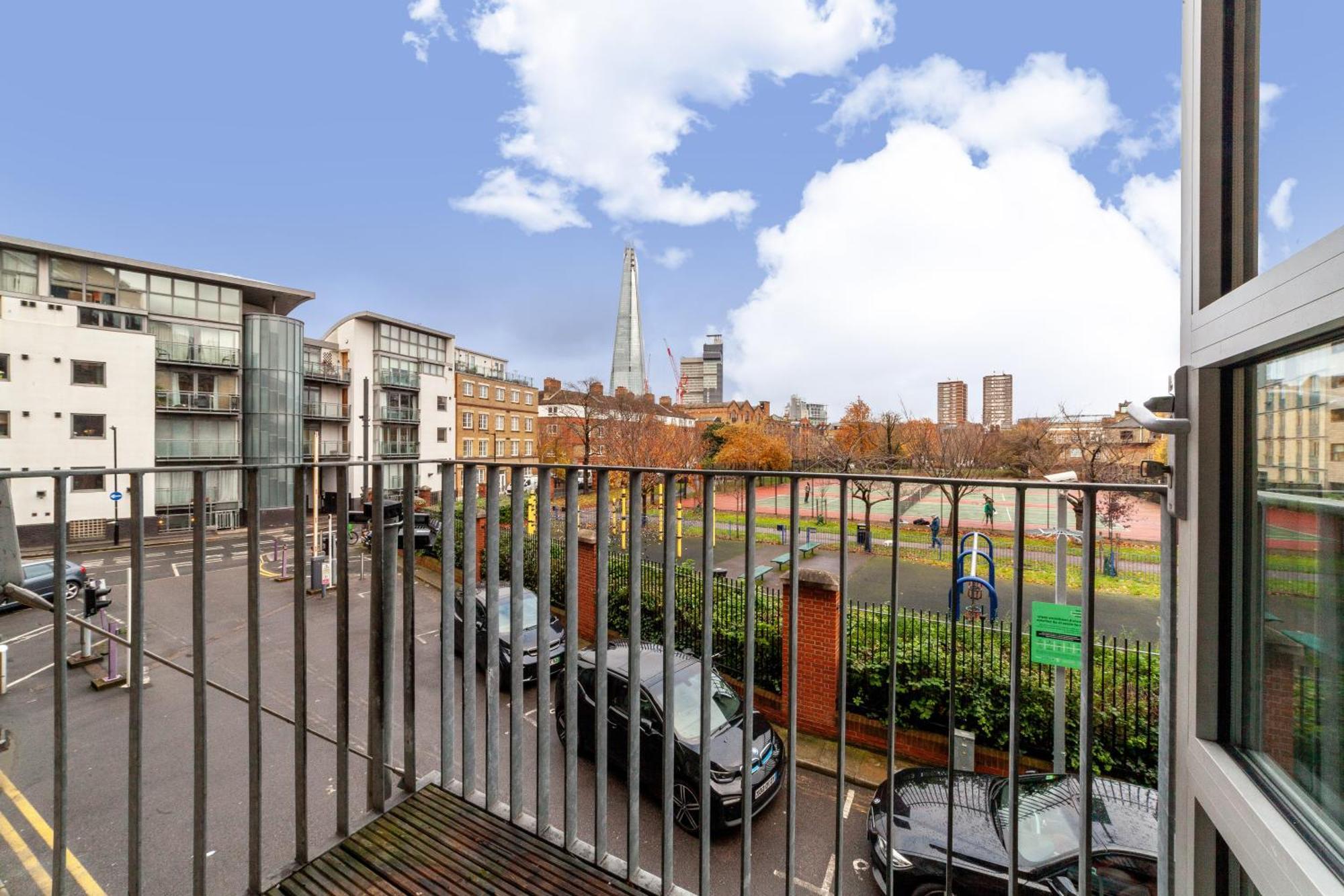 Elegance & Chic Design - 2-Bedroom Haven Londen Buitenkant foto