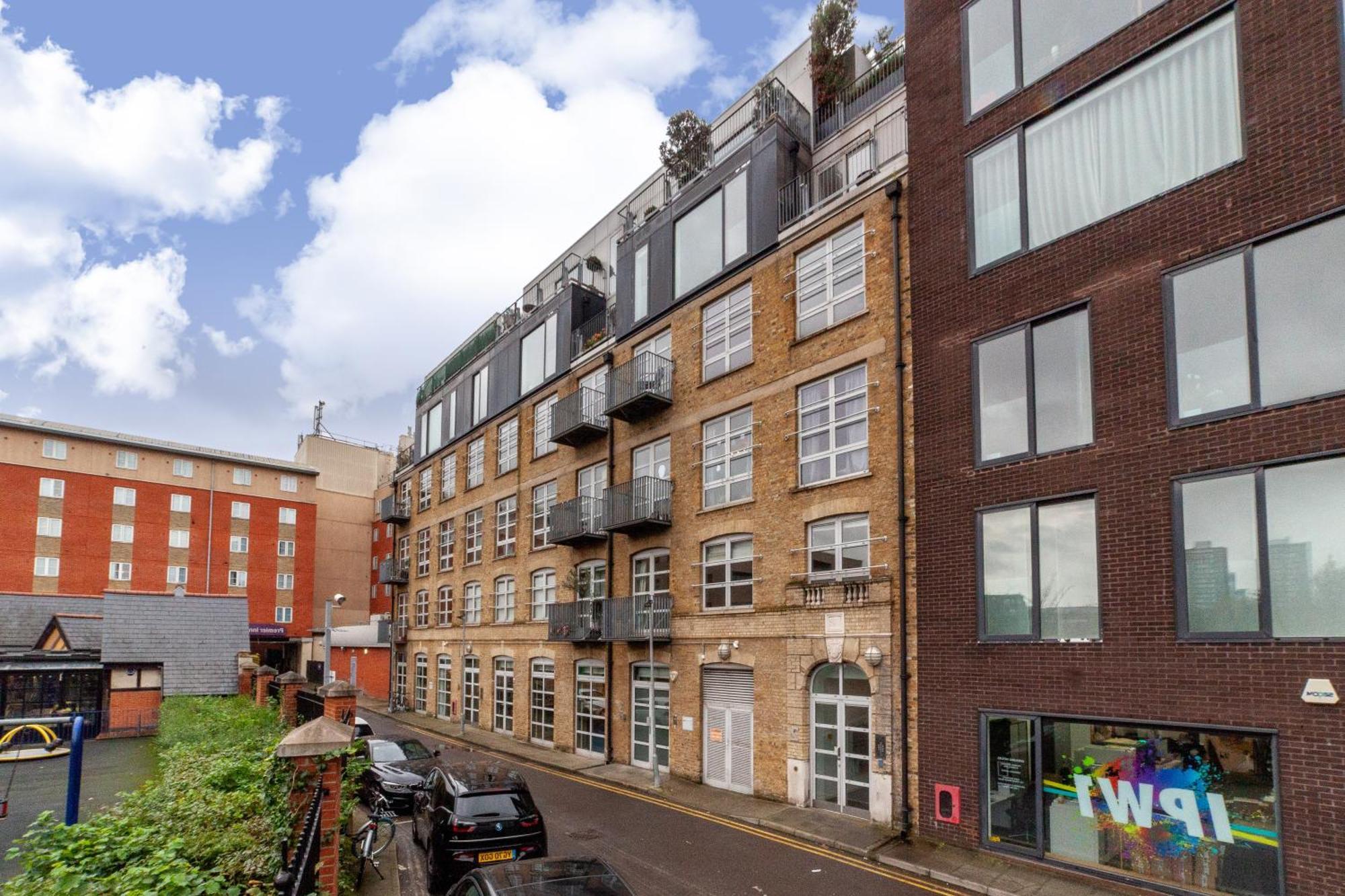 Elegance & Chic Design - 2-Bedroom Haven Londen Buitenkant foto